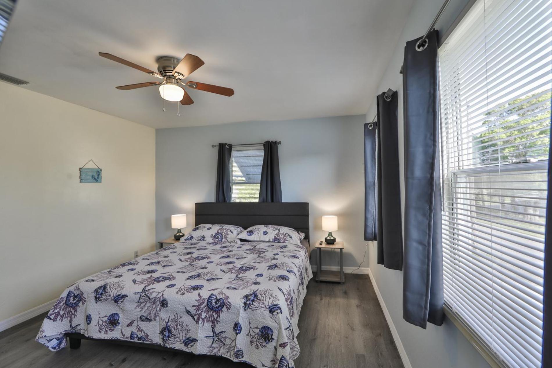 Lovely Vacation Home 1 Block From Beach & Downtown Gulfport St. Petersburg Exterior photo